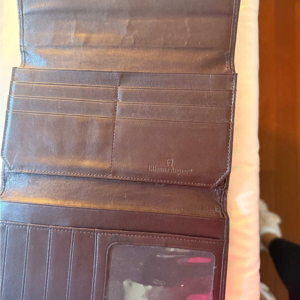 Etienne Aigner Burgundy Leather Wallet with Gold Logo - Picture 6 of 6